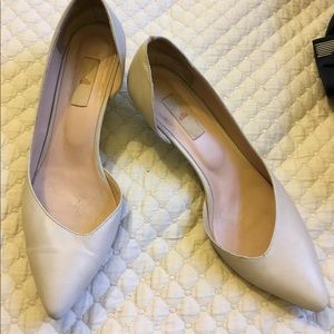 Creamy pink workplace short heels